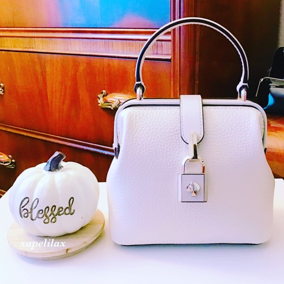 🌴SUMMER SALE🌴💯✔️Authentic Optic White Kate Spade Remedy bag - Picture 7 of 14